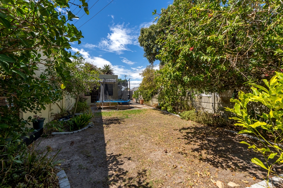 4 Bedroom Property for Sale in Kenwyn Western Cape